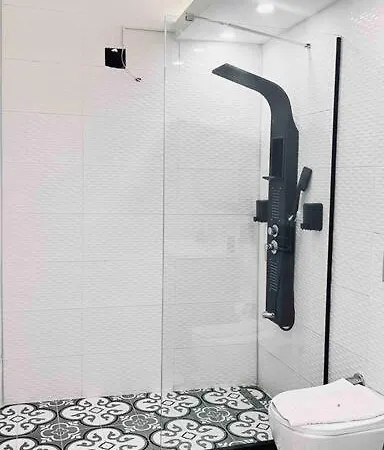 New 4bedroom 3bathroom Elevator Fatih/balcony Ac * Provincia di Istanbul