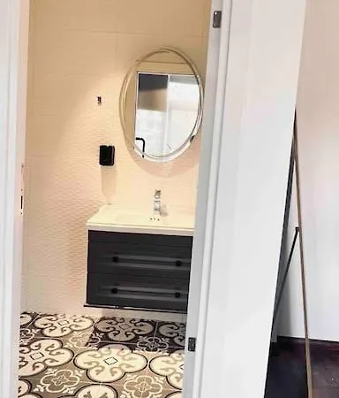 New 4bedroom 3bathroom Elevator Fatih/balcony Ac * Istanbul